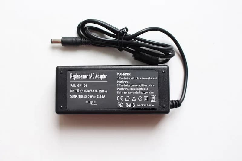 Chargeur Laptop FUJITSU 20V 3.25A 5.5*2.5 697 - 1